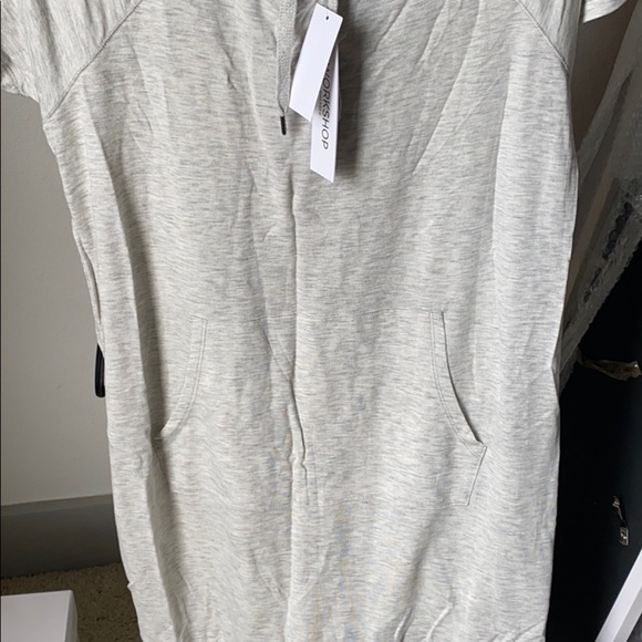 NWT adorable gray hoodie dress by workshop sz M - Picture 2 of 3
